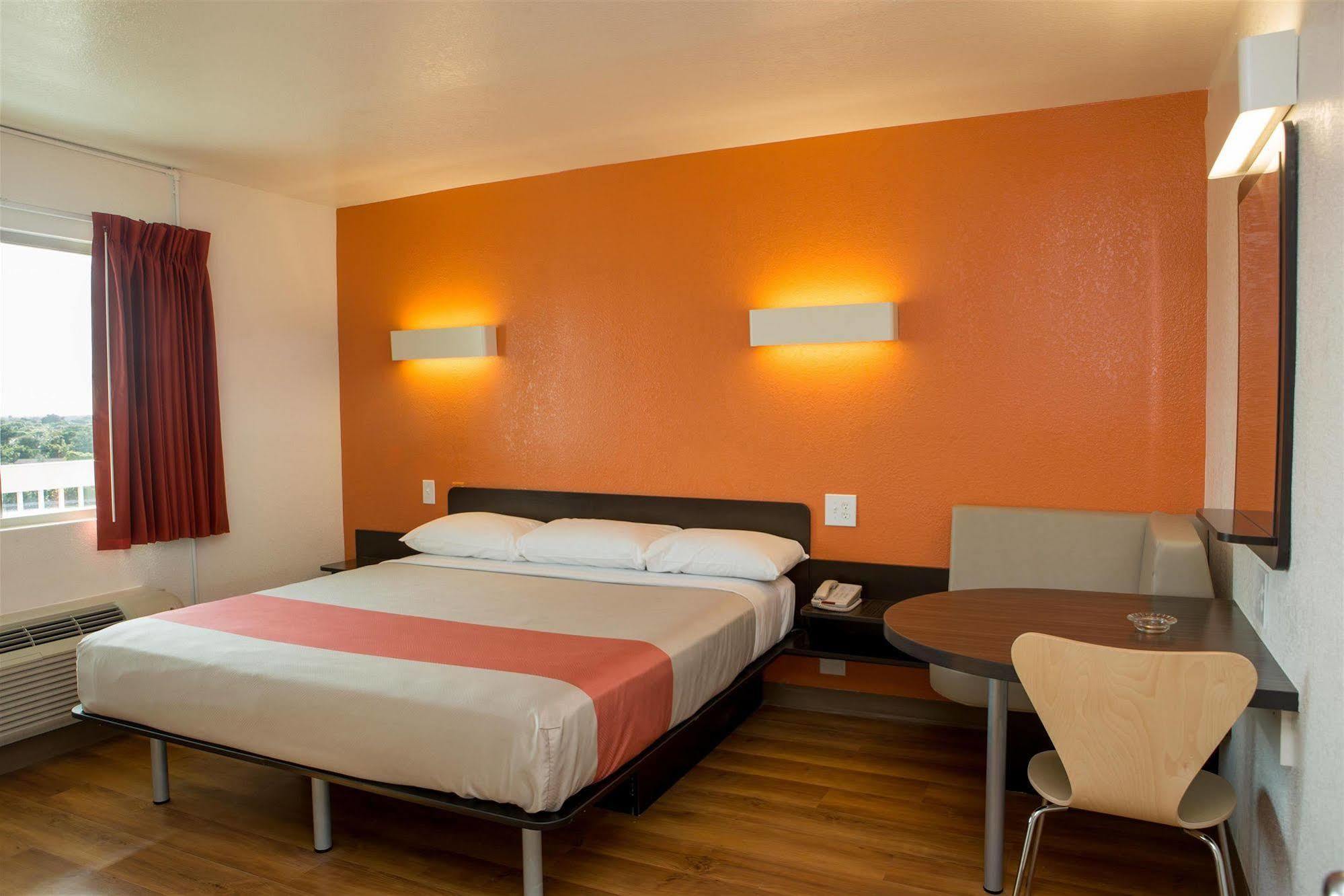 Motel 6-Cutler Bay, Fl Exterior photo